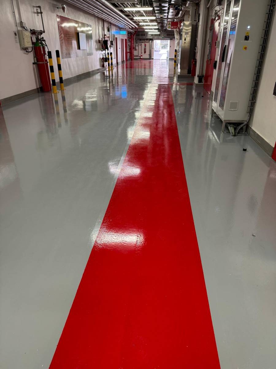 Revêtement PU semi-épais chez un fabricant de boisson gazeuse dans le Var (83)